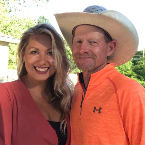 Top 10% Seller! Meet your seller/buyer! - Picture 13 of 15